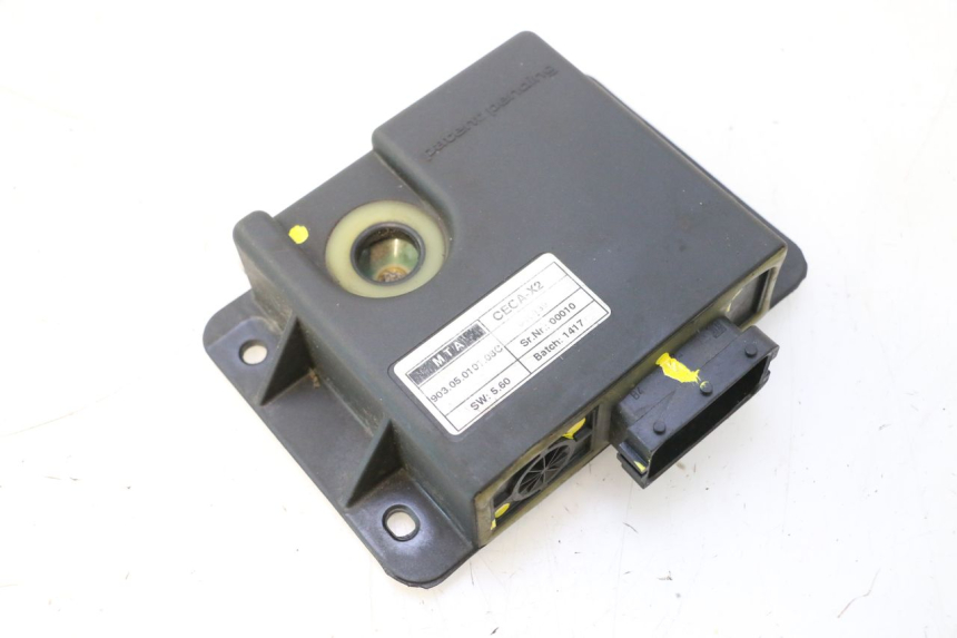 photo de ROLL LOCK RELE PIAGGIO MP3 500 (2016 - 2018) - Stato della superficie e materiale