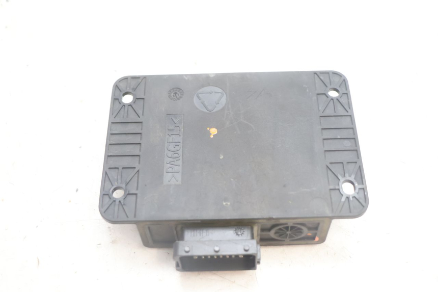 photo de ROLL LOCK RELE PIAGGIO MP3 125 (2006 - 2014) - Primo piano tecnico