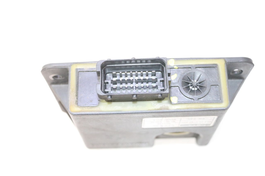 photo de ROLL LOCK RELE PIAGGIO MP3 500 (2011 - 2015) - Altra angolazione