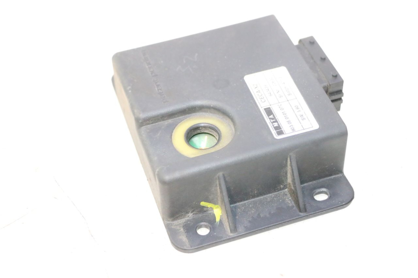 photo de ROLL LOCK RELE PIAGGIO MP3 500 (2011 - 2015) - Primo piano tecnico