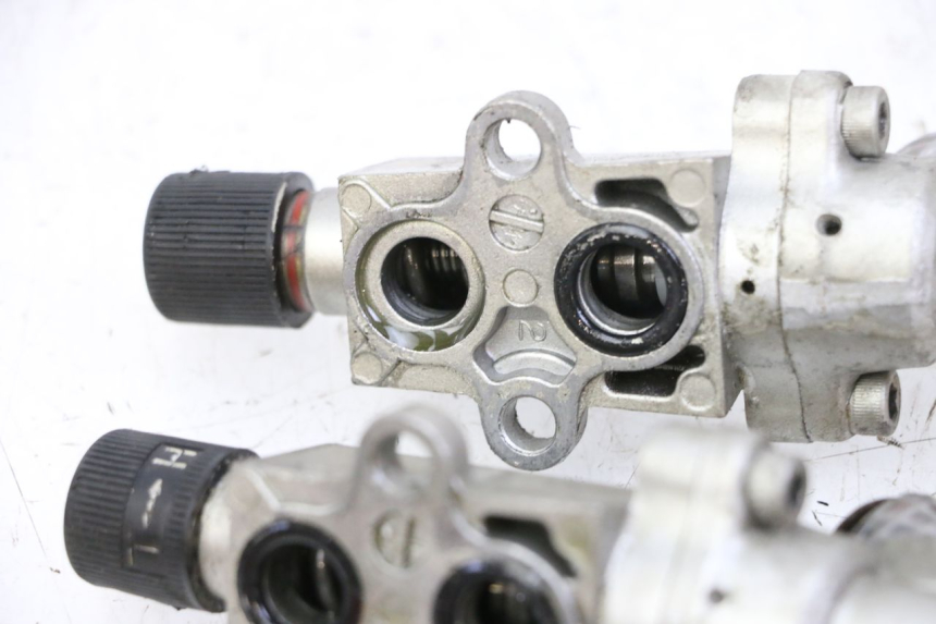 photo de TUBO FRENO YAMAHA FJ 36Y 1100 (1984 - 1985) - Altra angolazione