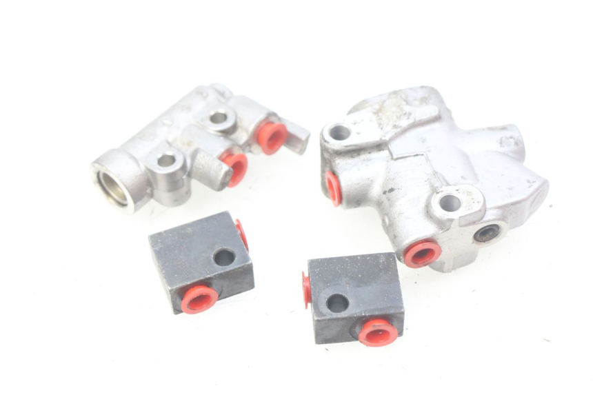 photo de DISTRIBUTORE FRENO YAMAHA FJR ABS 1300 (2006 - 2012) - Zoom sullo stato d'uso