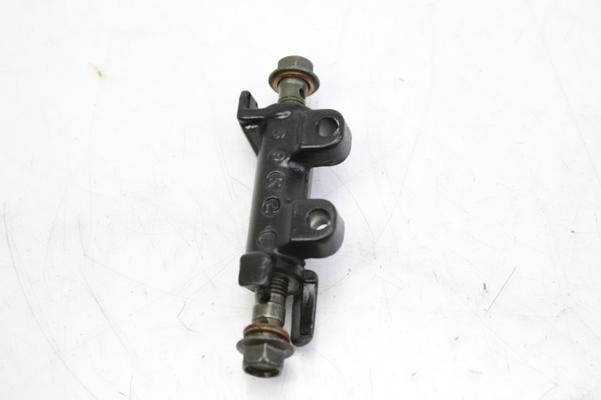 photo de DISTRIBUITORE FRENO YAMAHA FZS FAZER 600 (1998 - 2001) - Primo piano tecnico