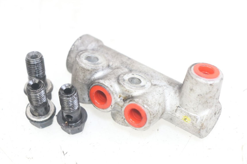 photo de DISTRIBUITORE FRENO SYM GTS EFI 125 (2012 - 2016) - Vista principale