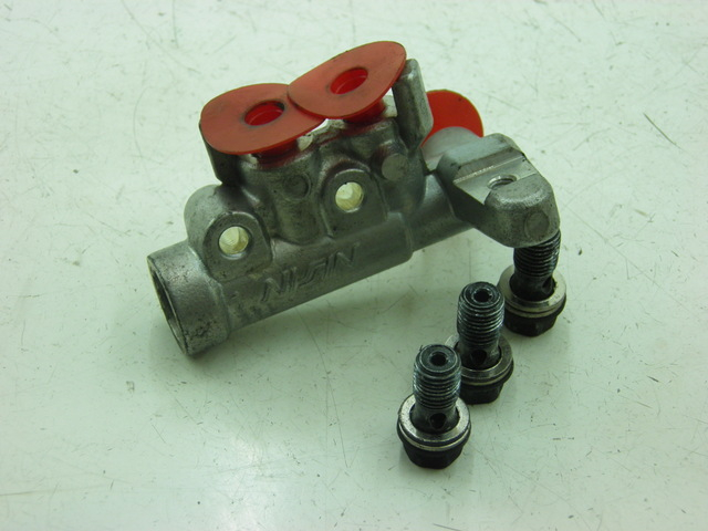 photo de DISTRIBUZIONE FRENO HONDA FES S-WING SWING 125 (2007 - 2015) - Dettaglio del componente