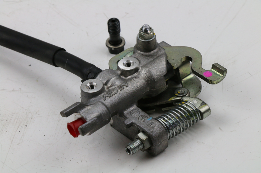 photo de DISTRIBUITORE FRENO HONDA PCX (JF28) 125 (2009 - 2011) - Dettaglio del componente