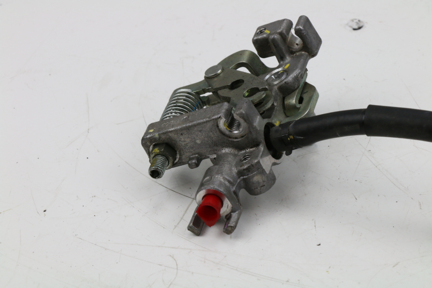 photo de DISTRIBUITORE FRENO HONDA PCX (JF28) 125 (2009 - 2011) - Zoom sullo stato d'uso