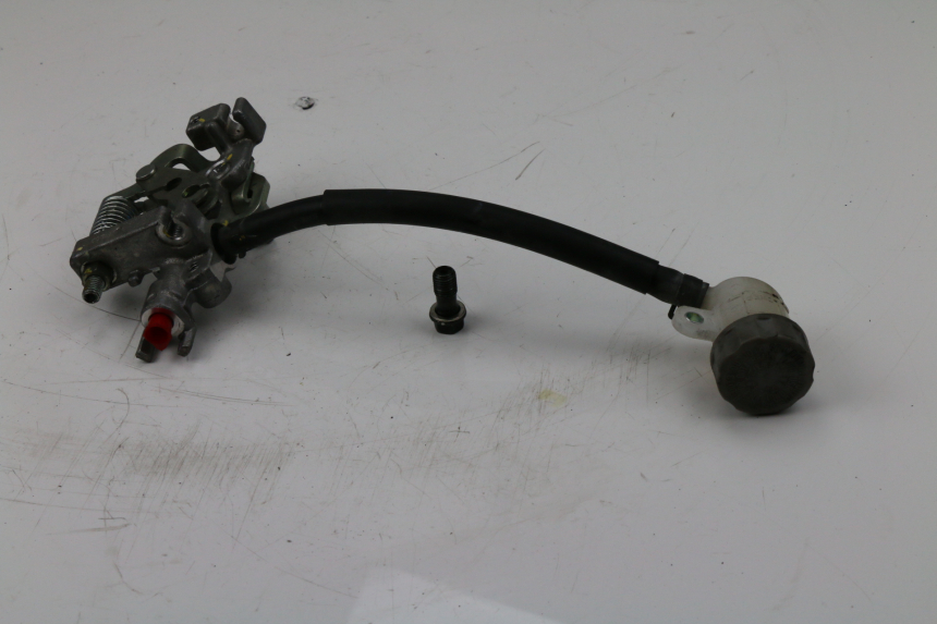 photo de DISTRIBUITORE FRENO HONDA PCX (JF28) 125 (2009 - 2011) - Altra angolazione