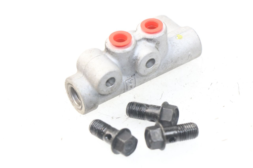 photo de DISTRIBUITORE FRENO SYM JOYMAX 250 (2013 - 2017) - Dettaglio del componente