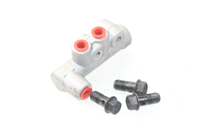 photo de DISTRIBUITORE FRENO SYM JOYMAX 250 (2013 - 2017) - Zoom sullo stato d'uso