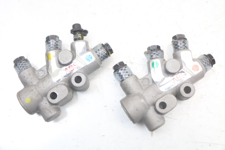 photo de TUBO FRENO PIAGGIO MP3 HPE 350 (2018 - 2020) - Vista principale