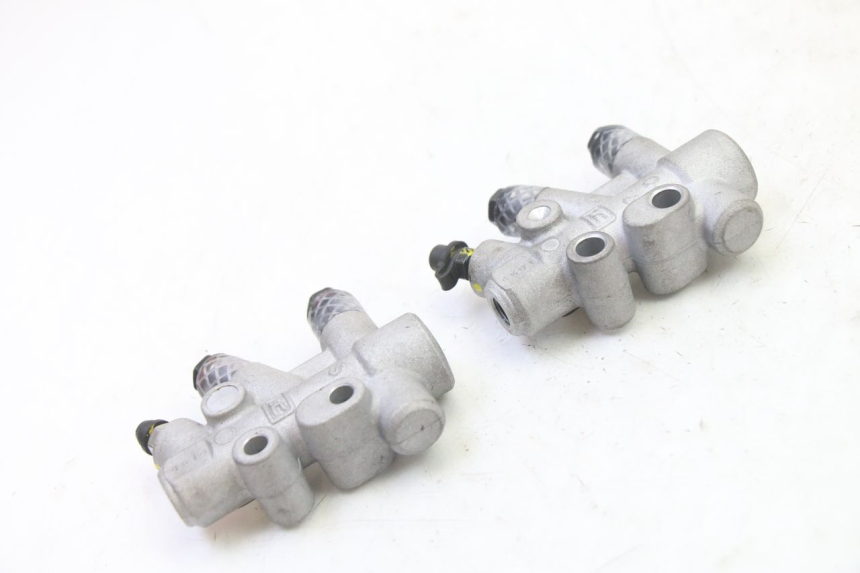 photo de TUBO FRENO PIAGGIO MP3 HPE 310 (2024 - 2025) - Altra angolazione