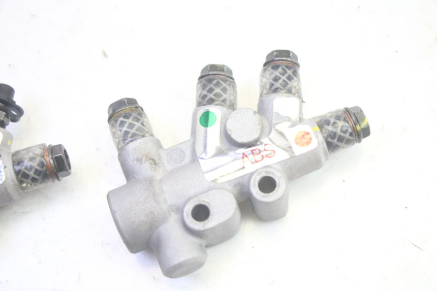 photo de TUBO FRENO PIAGGIO MP3 HPE 350 (2018 - 2020) - Zoom sullo stato d'uso