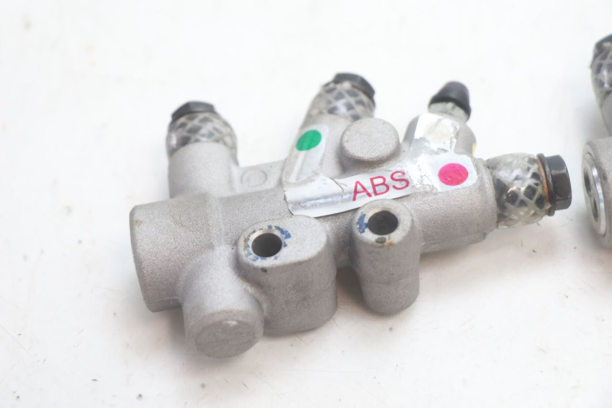 photo de TUBO FRENO PIAGGIO MP3 HPE 530 (2022 - 2026) - Altra angolazione