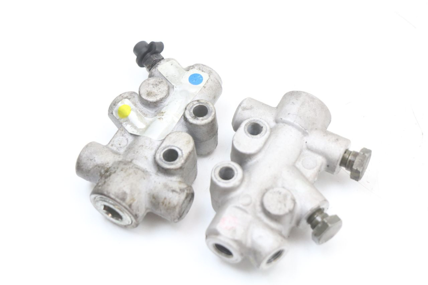 photo de DISTRIBUITORE FRENO PIAGGIO MP3 LT 400 (2007 - 2012) - Dettaglio del componente