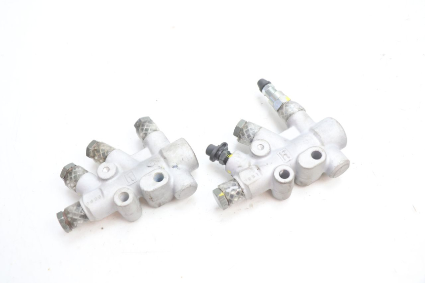 photo de DISTRIBUITORE FRENO PIAGGIO MP3 LT 400 (2007 - 2012) - Zoom sullo stato d'uso