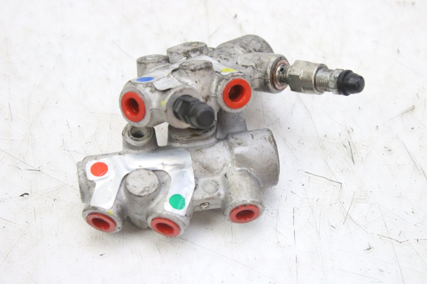 photo de DISTRIBUITORE FRENO PIAGGIO MP3 RL 250 (2006 - 2010) - Dettaglio del componente