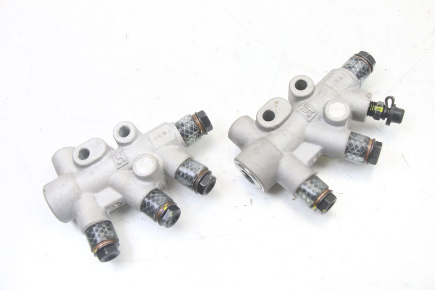 photo de DISTRIBUITORE FRENO PIAGGIO MP3 500 (2014 - 2017) - Dettaglio del componente