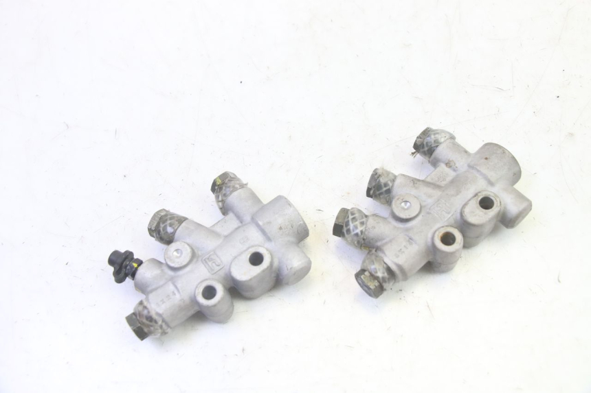 photo de DISTRIBUITORE FRENO PIAGGIO MP3 RL 250 (2006 - 2010) - Vista principale