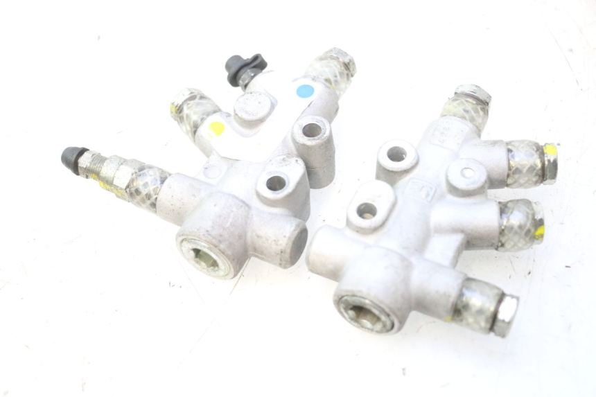 photo de DISTRIBUITORE FRENO PIAGGIO MP3 500 (2011 - 2015) - Zoom sullo stato d'uso