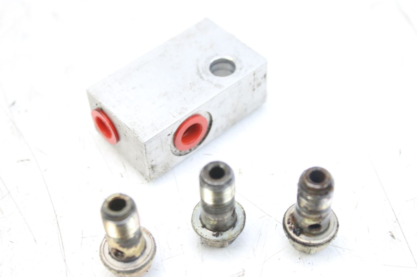 photo de DISTRIBUTORE FRENO DAELIM S2 FI 125 (2008 - 2017) - Vista principale