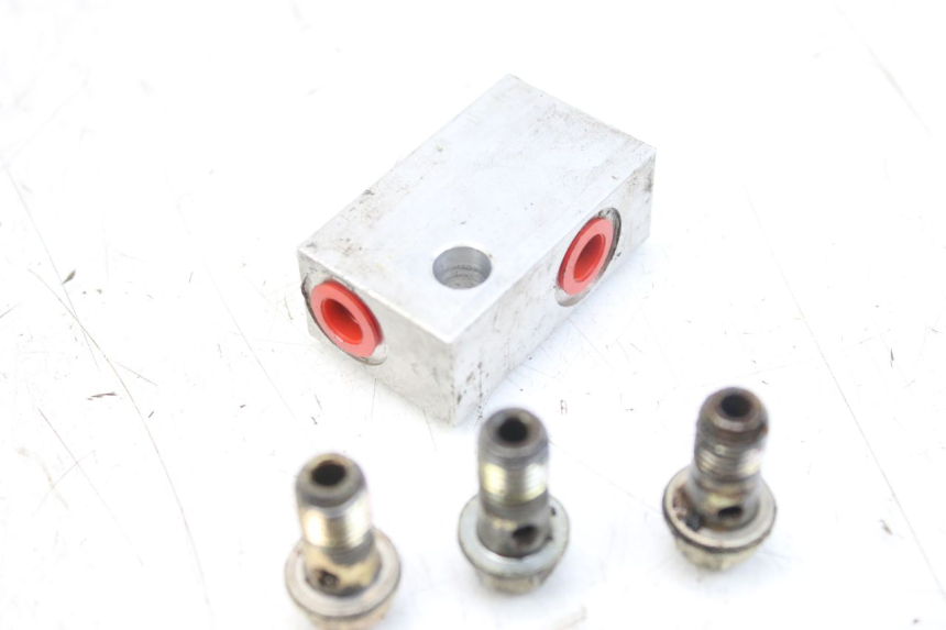 photo de DISTRIBUTORE FRENO DAELIM S2 FI 125 (2008 - 2017) - Zoom sullo stato d'uso