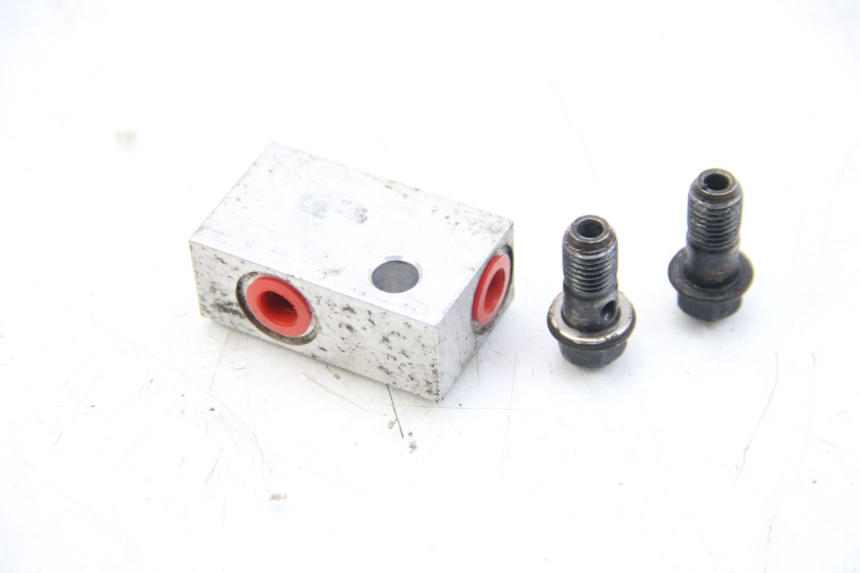 photo de DISTRIBUITORE FRENO DAELIM S3 125 (2010 - 2017) - Dettaglio del componente