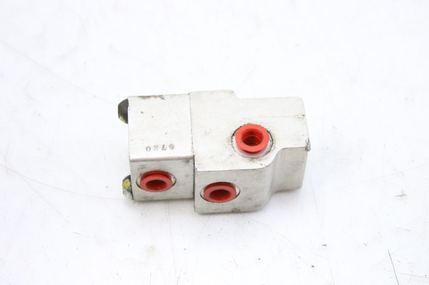 photo de DISTRIBUITORE FRENO PEUGEOT TWEET 125 (2010 - 2017) - Vista d'insieme del prodotto