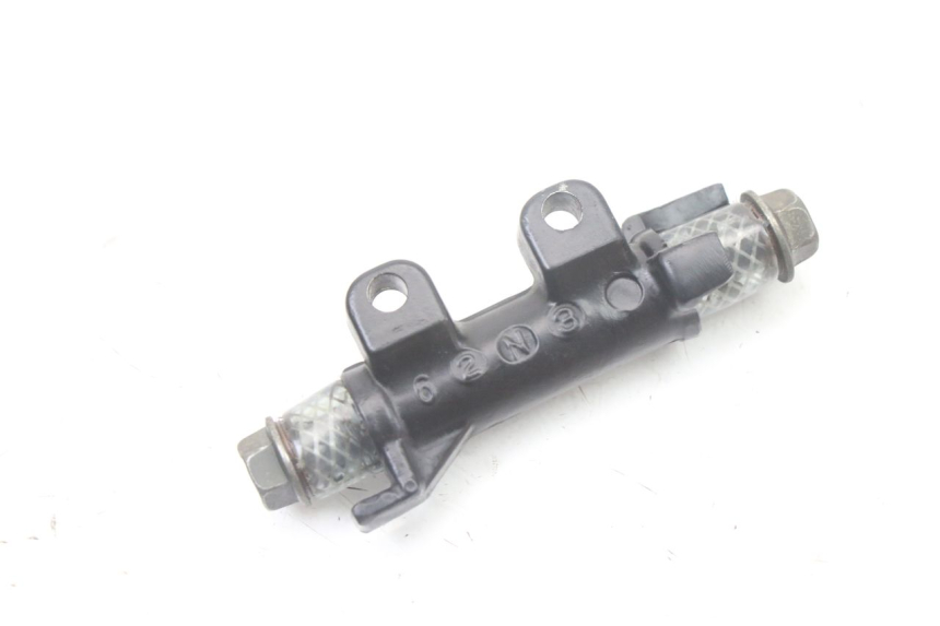 photo de DISTRIBUITORE FRENO YAMAHA FZS FAZER 600 (2001 - 2003) - Altra angolazione