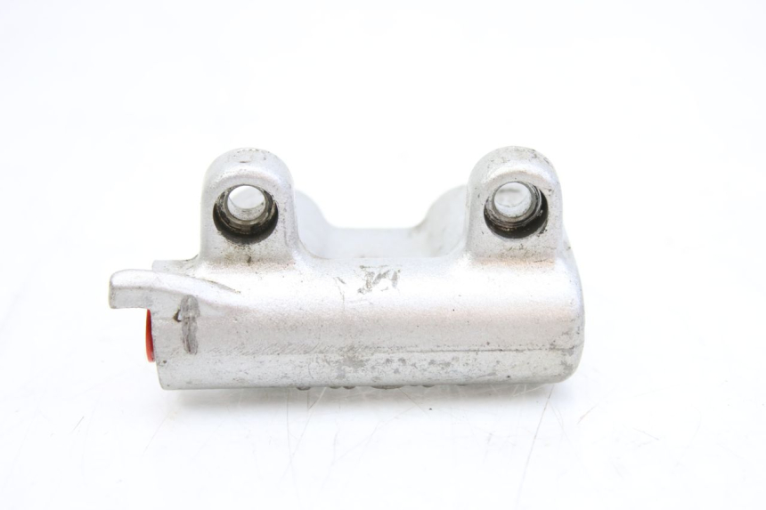 photo de DISTRIBUTORE FRENO KAWASAKI ZEPHYR 1100 ( - 1995) - Primo piano tecnico