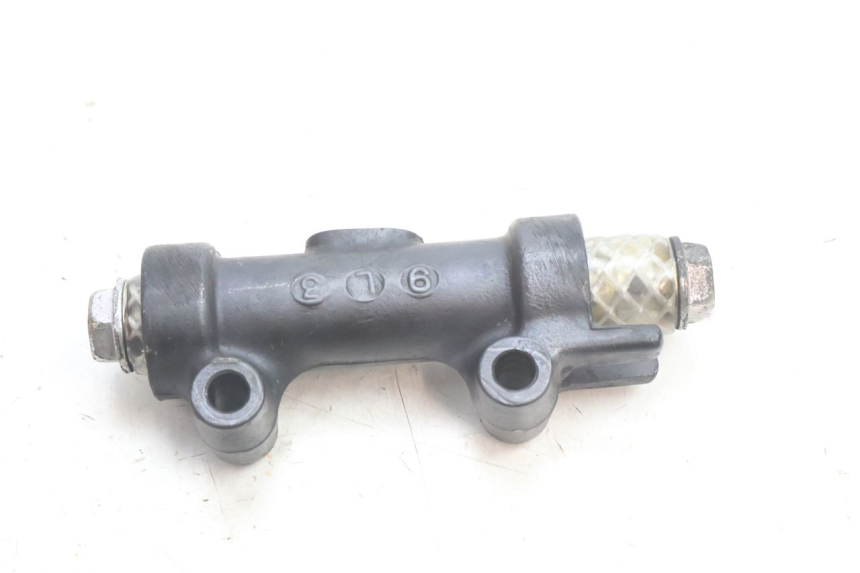 photo de DISTRIBUITORE FRENO KAWASAKI ZZR 600 (1995 - 2004) - Dettaglio del componente