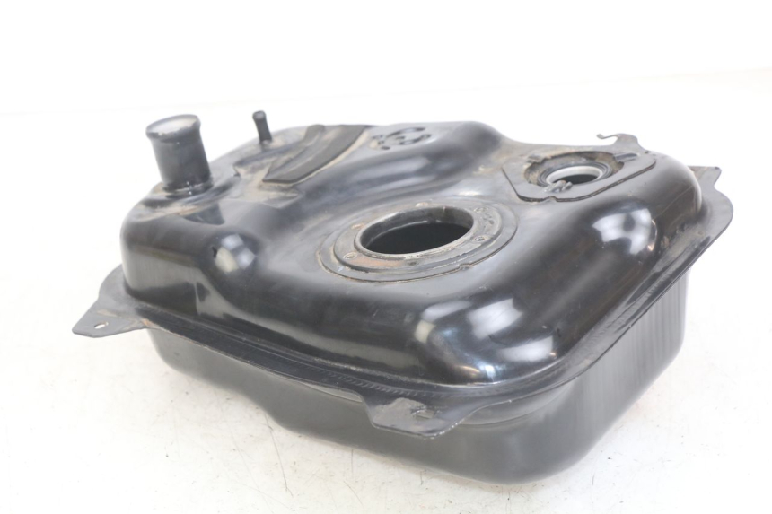 photo de SERBATOIO CARBURANTE KYMCO AGILITY 16+ 4T 50 (2018 - 2023) - Dettaglio del componente