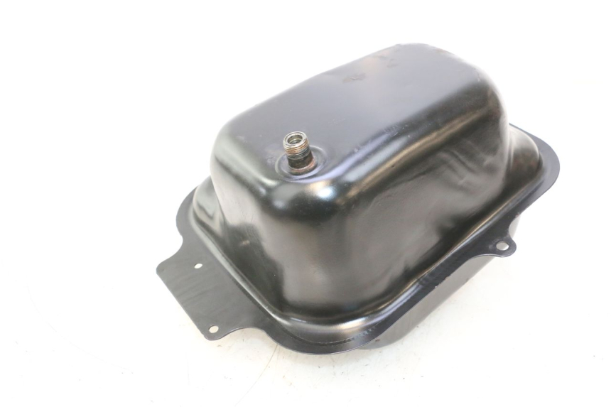 photo de SERBATOIO CARBURANTE KYMCO AGILITY 4T 50 (2005 - 2018) - Primo piano tecnico