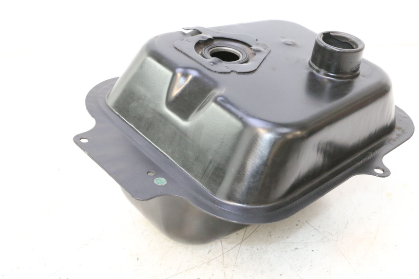 photo de SERBATOIO CARBURANTE KYMCO AGILITY 4T 50 (2005 - 2018) - Stato della superficie e materiale