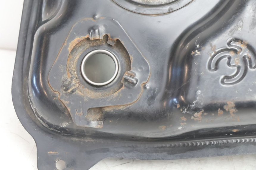 photo de Serbatoio carburante KYMCO AGILITY CITY 16P 125 (2015 - 2024) - Dettaglio del componente