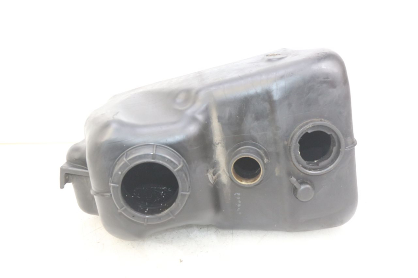 photo de SERBATOIO CARBURANTE PIAGGIO BEVERLY 125 (2010 - 2015) - Zoom sullo stato d'uso