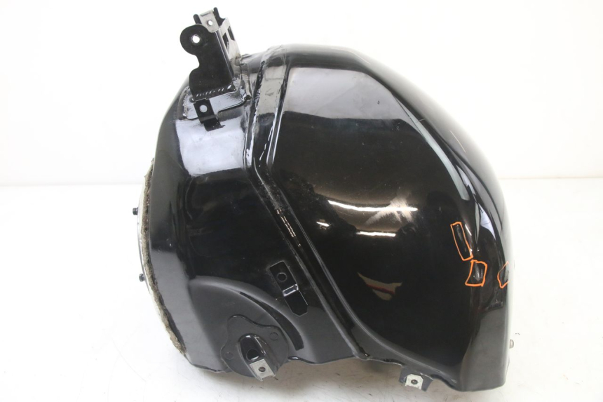 photo de SERBATOIO CARBURANTE  BMW S RR ABS S1000RR 1000 (2015 - 2018) - Dettagli dei punti di fissaggio