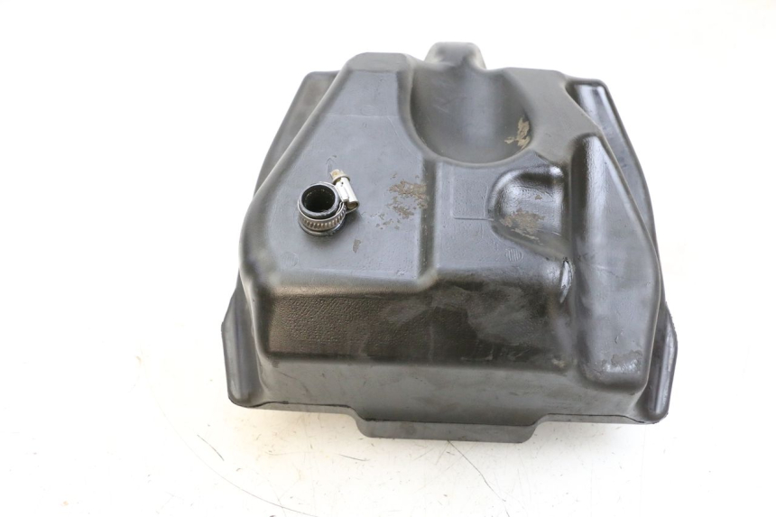 photo de SERBATOIO CARBURANTE MBK BOOSTER SPIRIT 50 (2004 - 2017) - Altra angolazione