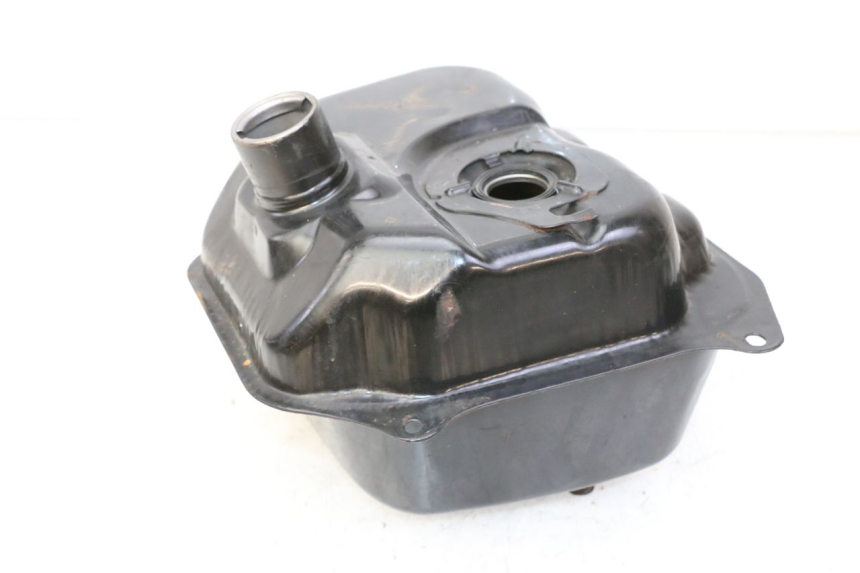 photo de SERBATOIO CARBURANTE  TNT MOTOR BOSTON 4T 50 (2018 - 2025) - Stato della superficie e materiale