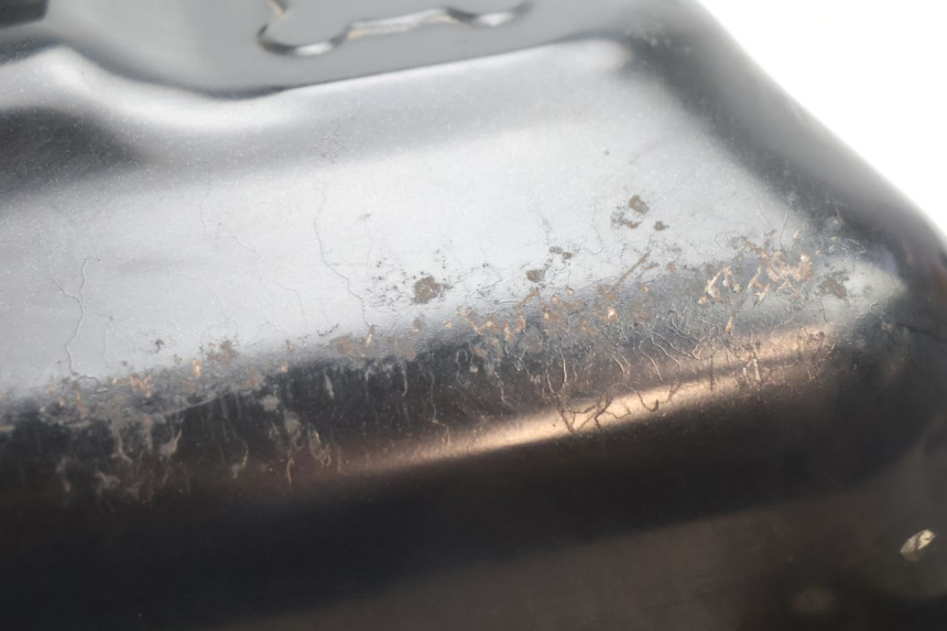 photo de SERBATOIO CARBURANTE YAMAHA BW'S BWS 125 (2010 - 2013) - Primo piano tecnico