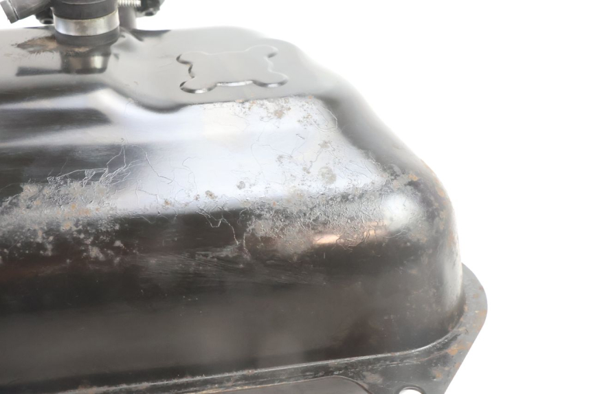 photo de SERBATOIO CARBURANTE YAMAHA BW'S BWS 125 (2010 - 2013) - Dettagli dei punti di fissaggio