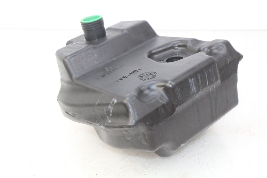 photo de SERBATOIO CARBURANTE YAMAHA BW'S EASY 50 (2013 - 2016) - Primo piano tecnico