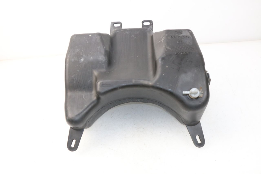 photo de Serbatoio carburante PIAGGIO CARNABY 125 (2007 - 2011) - Zoom sullo stato d'uso