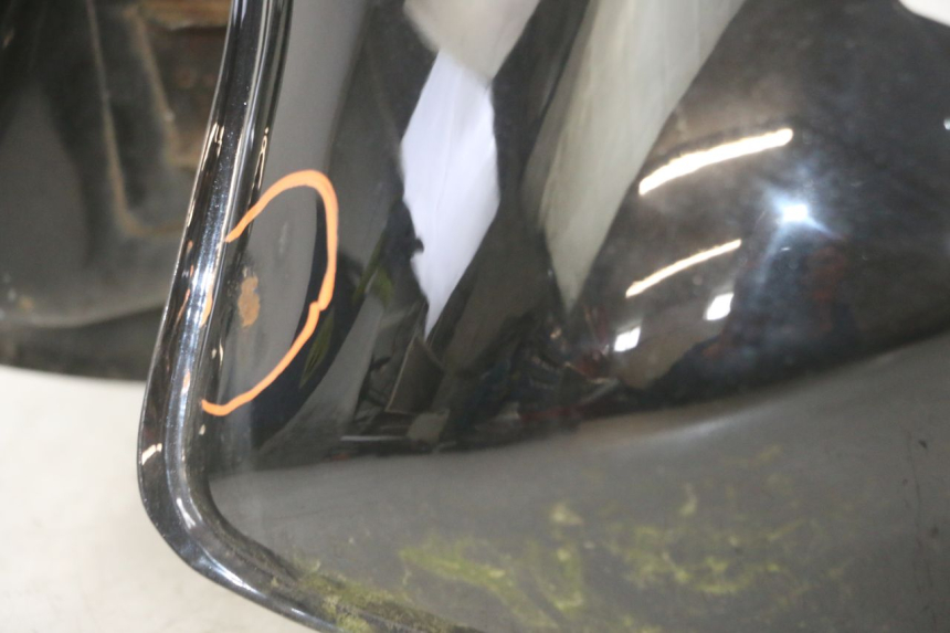 photo de Serbatoio carburante HONDA CBF 500 (2004 - 2007) - Zoom sui componenti