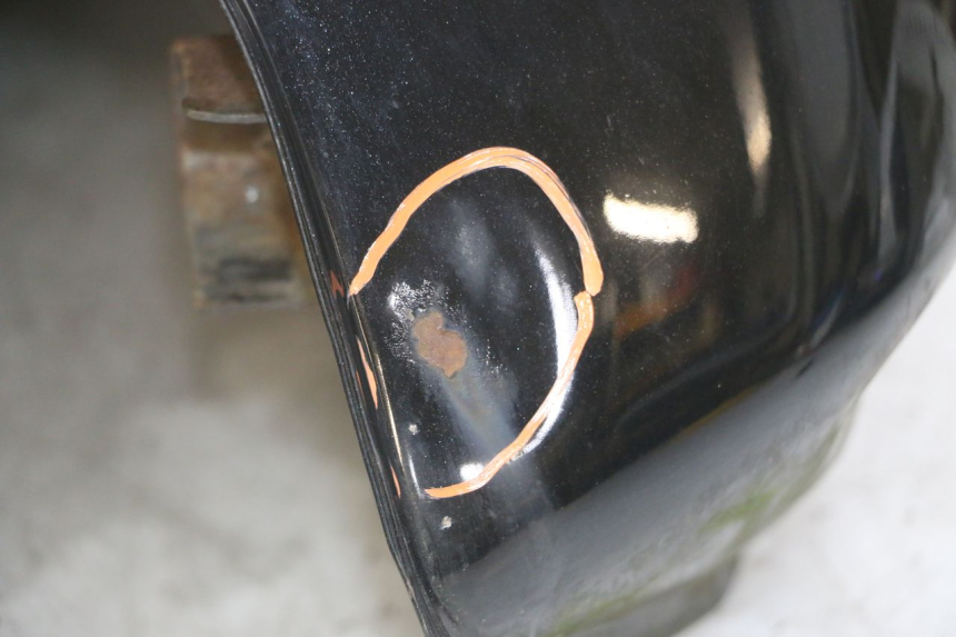 photo de Serbatoio carburante HONDA CBF 500 (2004 - 2007) - Focus sulla struttura