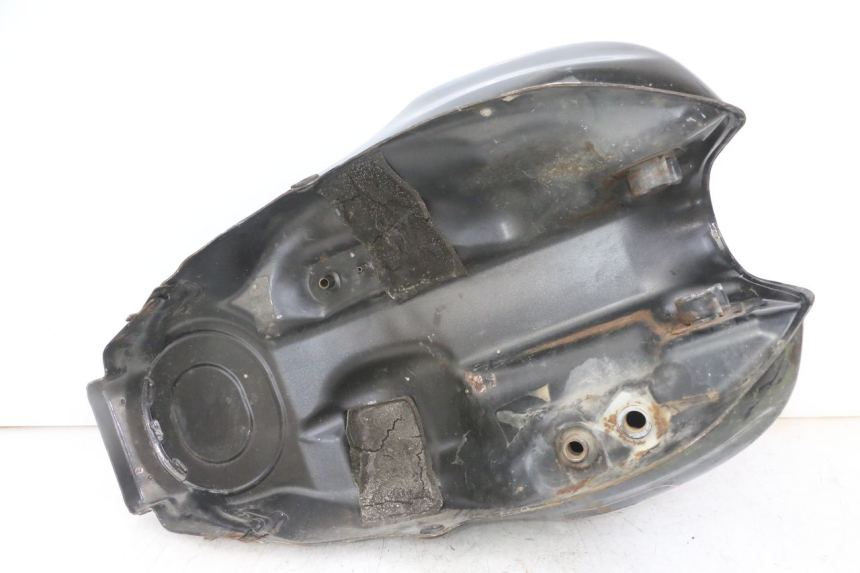 photo de Serbatoio carburante HONDA CBF 500 (2004 - 2007) - Primo piano tecnico