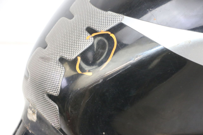 photo de SERBATOIO CARBURANTE  HONDA CBF 125 (2009 - 2015) - Zoom sui componenti