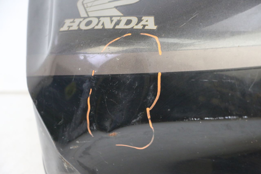 photo de SERBATOIO CARBURANTE  HONDA CBR F SC25 1000 (1989 - 1992) - Focus sulla struttura