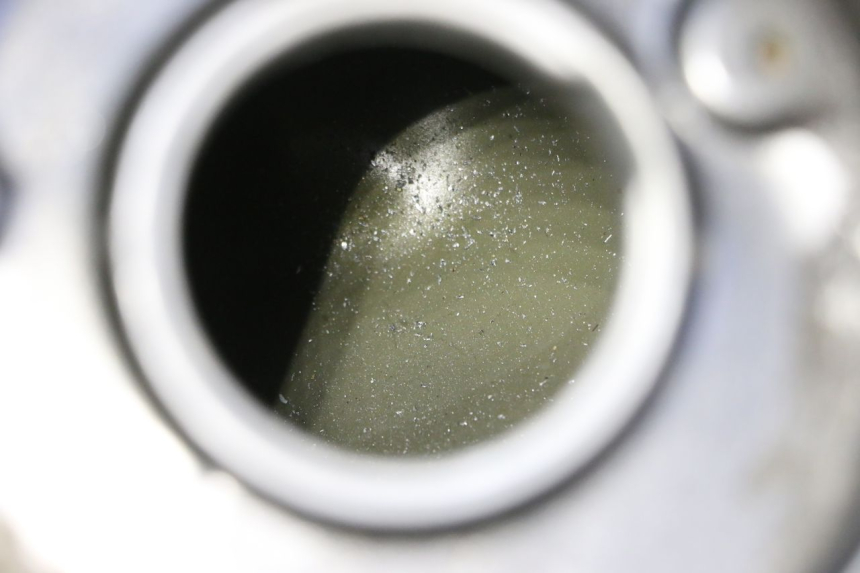 photo de SERBATOIO CARBURANTE  HONDA CBR F SC25 1000 (1989 - 1992) - Zoom sullo stato d'uso