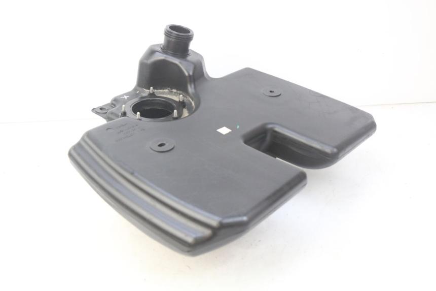 photo de SERBATOIO CARBURANTE PEUGEOT CITYSTAR 125 (2011 - 2017) - Altra angolazione